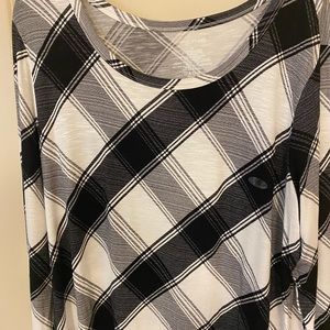 Maurice’s Long Sleeved  plaid shirt